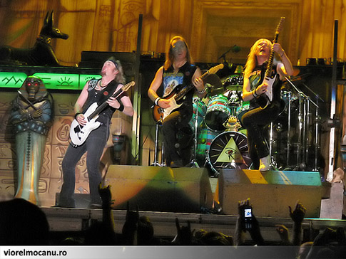 iron maiden live 2008 look